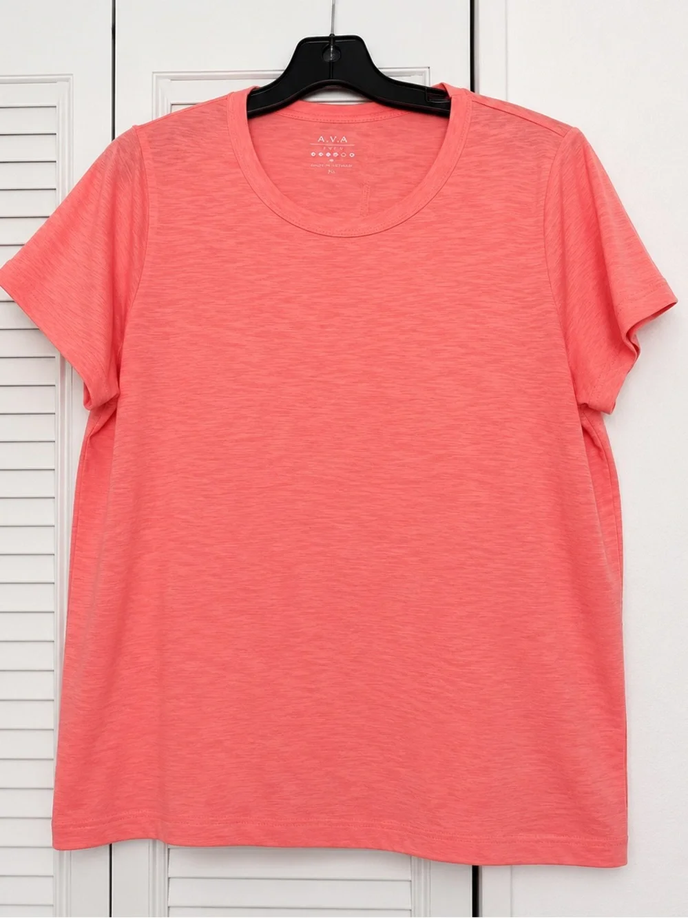 J. CREW Girlfriend crewneck tee peach colour 100% cotton Large NWT